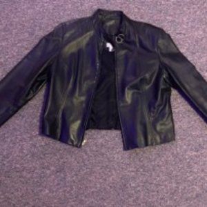 Cropped Black 100% Pure leather jacket by VS2 in size Extra Large (XL) #XL #VS2